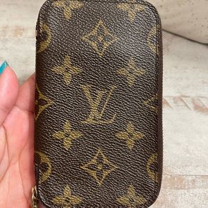 Rare Preloved Louis Vuitton Key 🔑 Holder